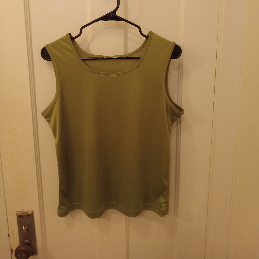 *3 FOR $13* White Stag green tank top